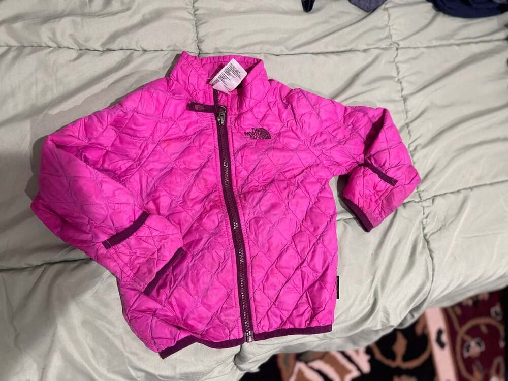 The North Face Quilted Jacket Pink toddler girl 18-24M
